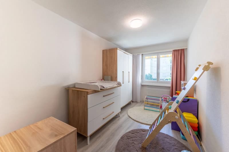 Viel Raum zum Wohlfühlen - helle 4-Zimmerwohnung mit Balkon und Lift (7)