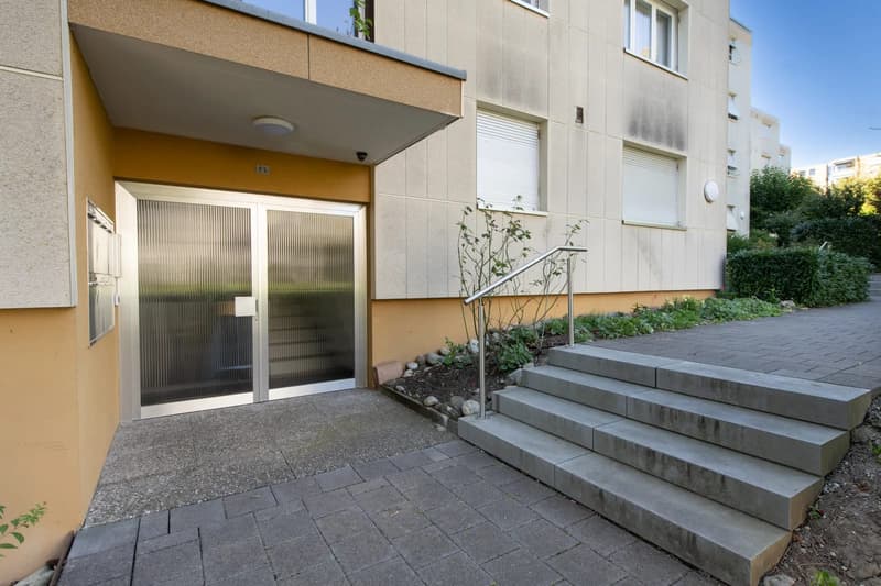 Viel Raum zum Wohlfühlen - helle 4-Zimmerwohnung mit Balkon und Lift (10)