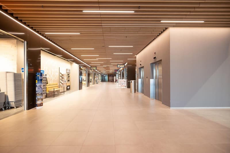 Top Retailflächen 136-185 m² mit Lageroption, Buochs (2)