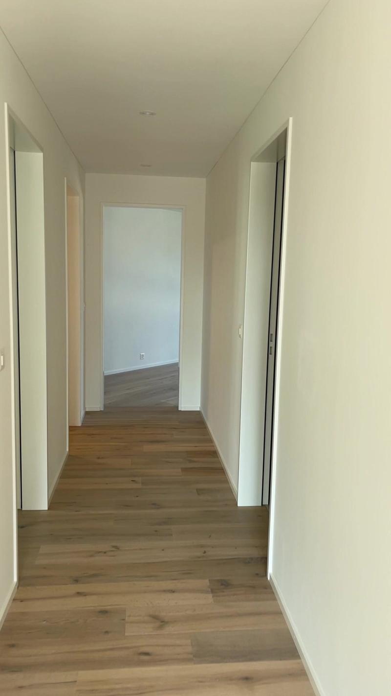 Neuwertig wohnen in Ennetbürgen - moderne 3 1/2-Zimmer-Wohnung mit Balkon (10)