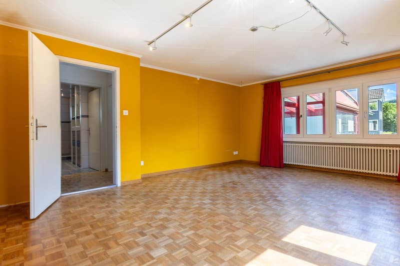 Freistehendes 7-Zimmer Einfamilien- oder Generationenhaus (7)