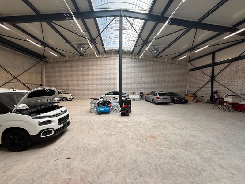 Moderne Gewerbehalle mit 408 m² (4)