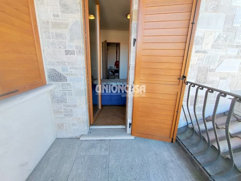 Elegante Villa Indipendente a Solbiate – 5.5 Locali con Giardino e Garage (28)