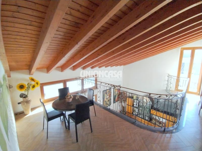 Elegante Villa Indipendente a Solbiate – 5.5 Locali con Giardino e Garage (22)