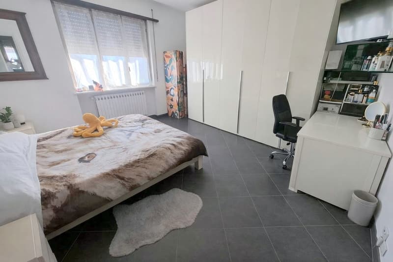Luminoso Appartamento di 4 Locali con Balcone e Garage a Bizzarone (5)