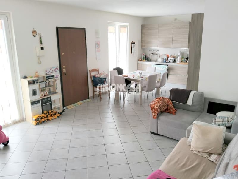 Casa indipendente moderna a Figliaro – 4.5 locali con garage e balcone (12)
