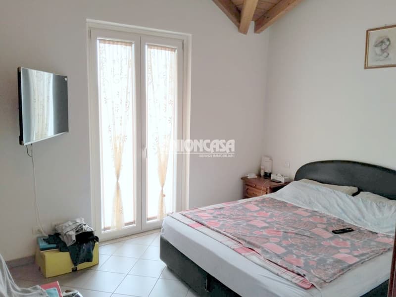 Casa indipendente moderna a Figliaro – 4.5 locali con garage e balcone (19)