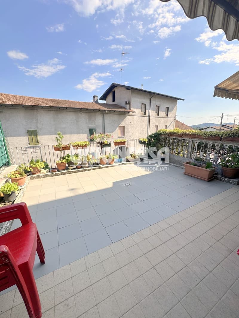 Villetta a schiera in vendita a Bizzarone – 3.5 locali con garage e balcone (8)