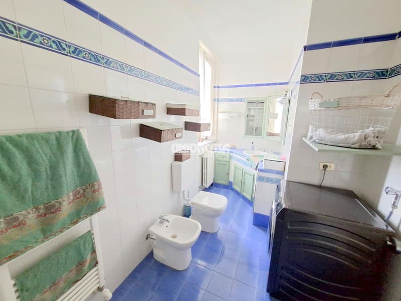 Appartamento di 3.5 locali con balcone e garage a Malnate (26)