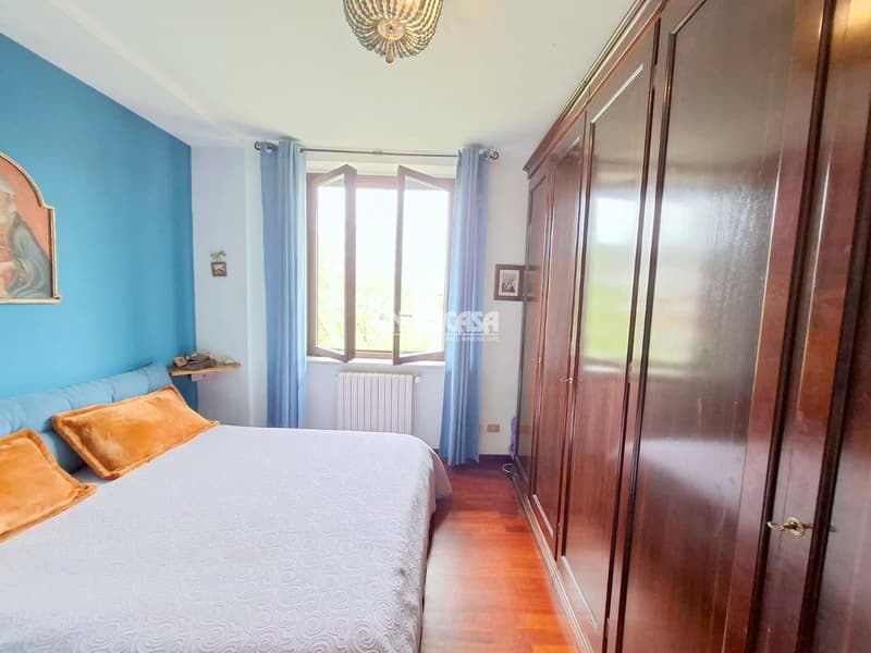 Appartamento di 3.5 locali con balcone e garage a Malnate (23)