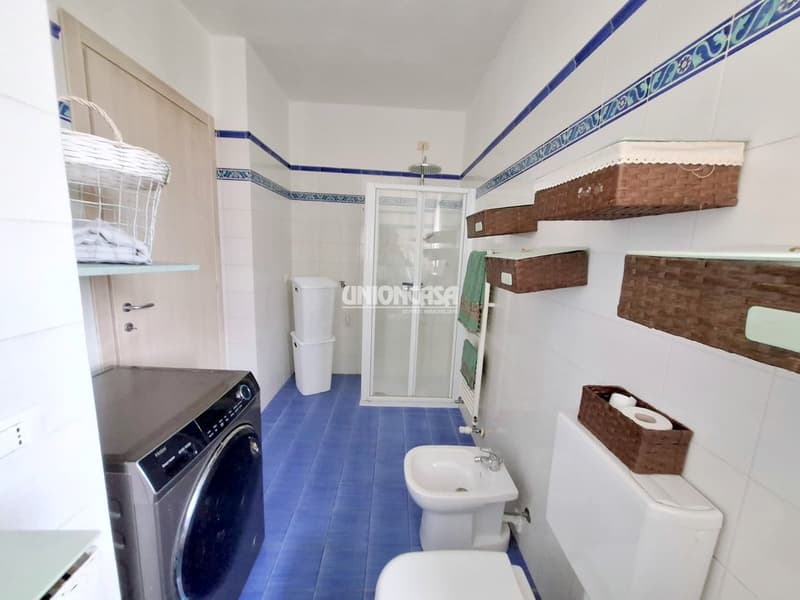 Appartamento di 3.5 locali con balcone e garage a Malnate (25)