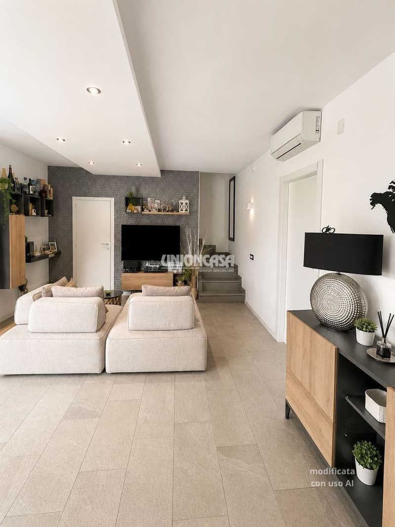 Villa Indipendente con Giardino a Concagno – 4 Locali, Moderna e Silenziosa (7)
