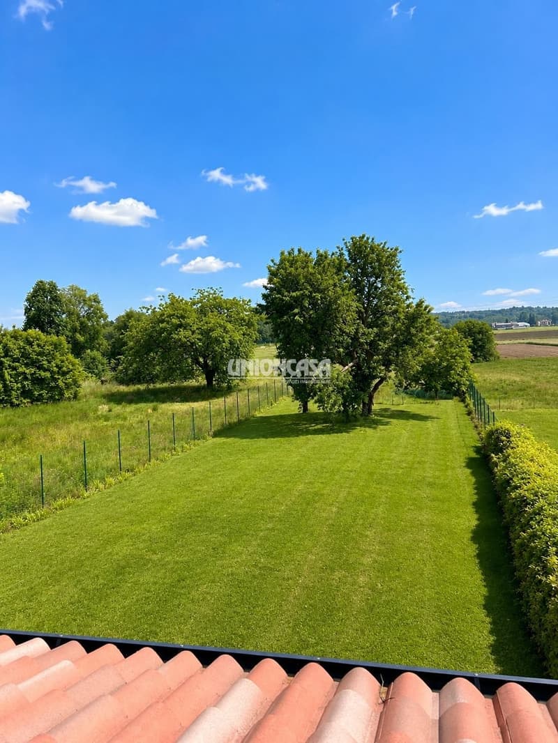 Villa Indipendente con Giardino a Concagno – 4 Locali, Moderna e Silenziosa (6)