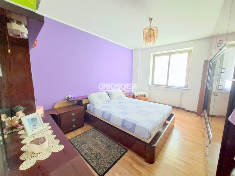Casa Indipendente con Giardino e Garage a Bizzarone (16)
