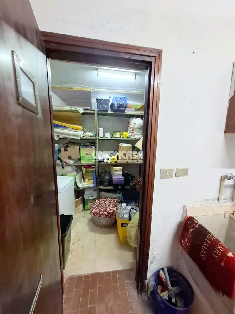 Casa Indipendente con Giardino e Garage a Bizzarone (24)