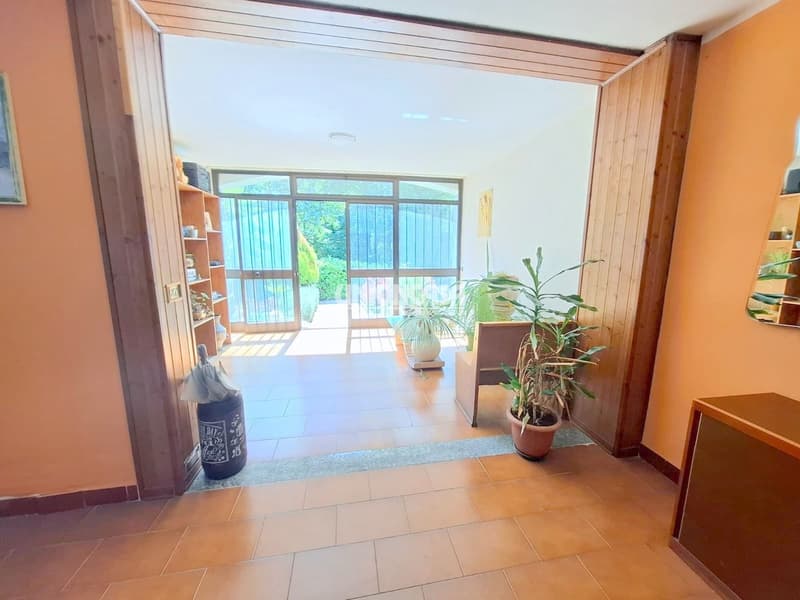 Casa Indipendente con Giardino e Garage a Bizzarone (9)