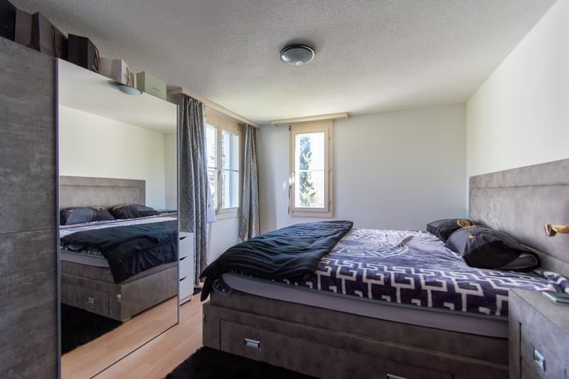 Helle 2.5 Zimmer-Wohnung mit zwei Balkonen (4)