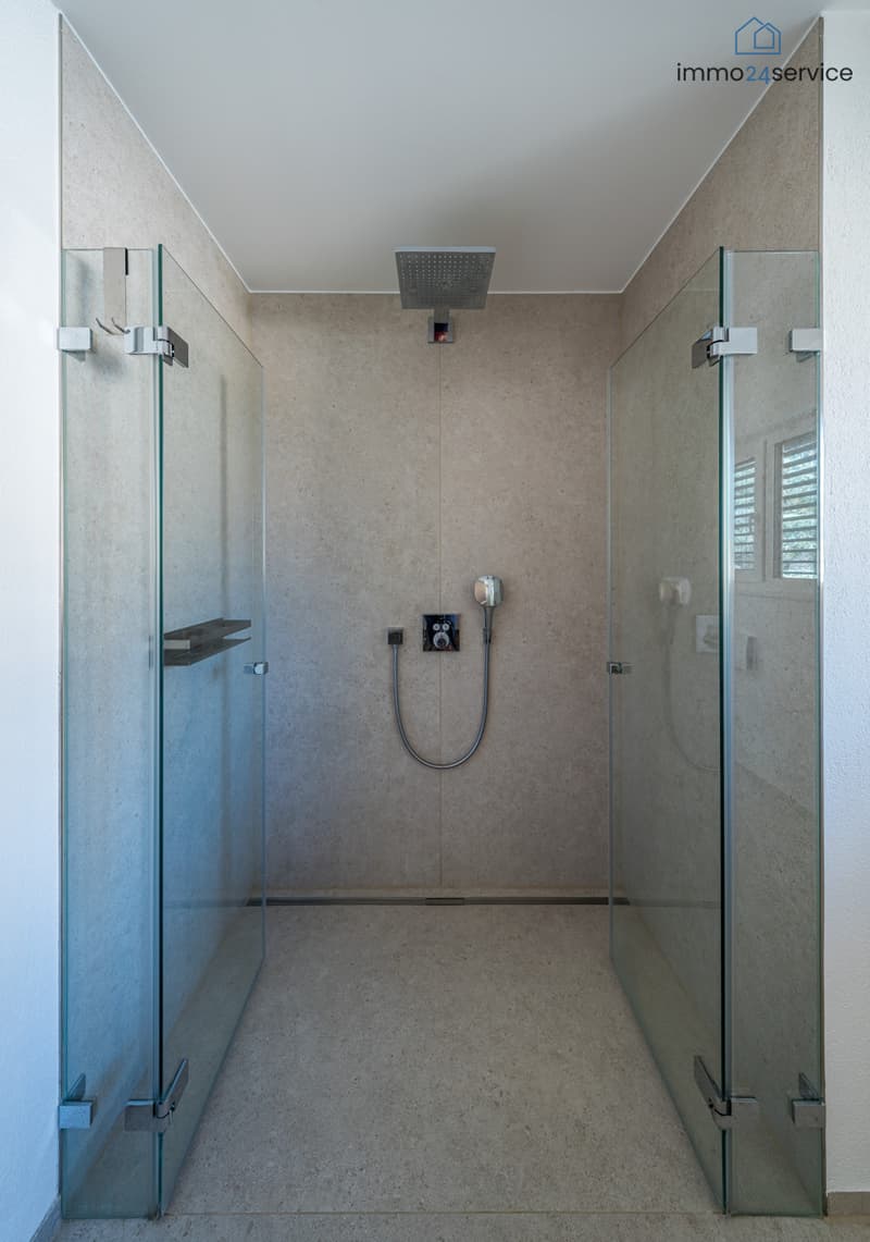 Dusche OG