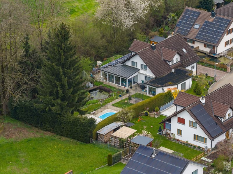 Exklusives und äusserst grosszügiges 8½-Zimmer-Einfamilienhaus mit Einliegerwohnung (13)