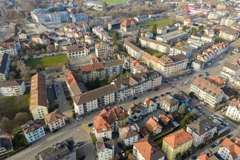Sonnige Dachwohnung mit charmantem Altbauflair (11)