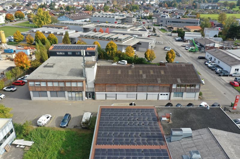 Local commercial de 130m2 en zone industrielle de Delémont (10)