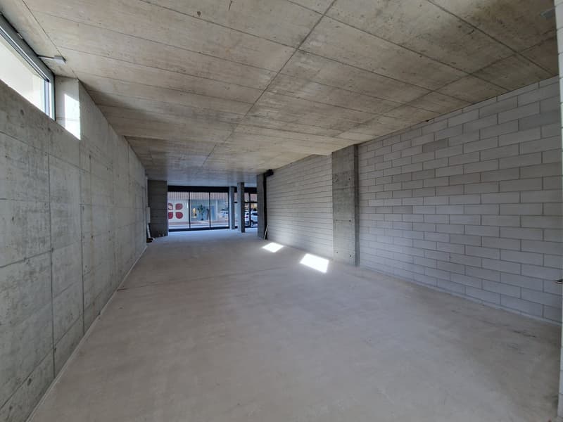 Local commercial idéal à Delémont – 185 m², accessible PMR, disponible immédiatement (5)