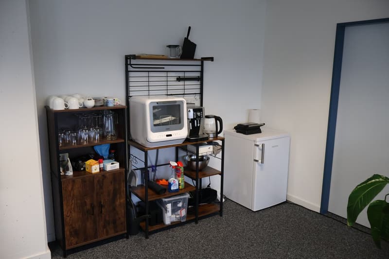 Attraktives Büro zur Nachmiete – per sofort verfügbar (9)