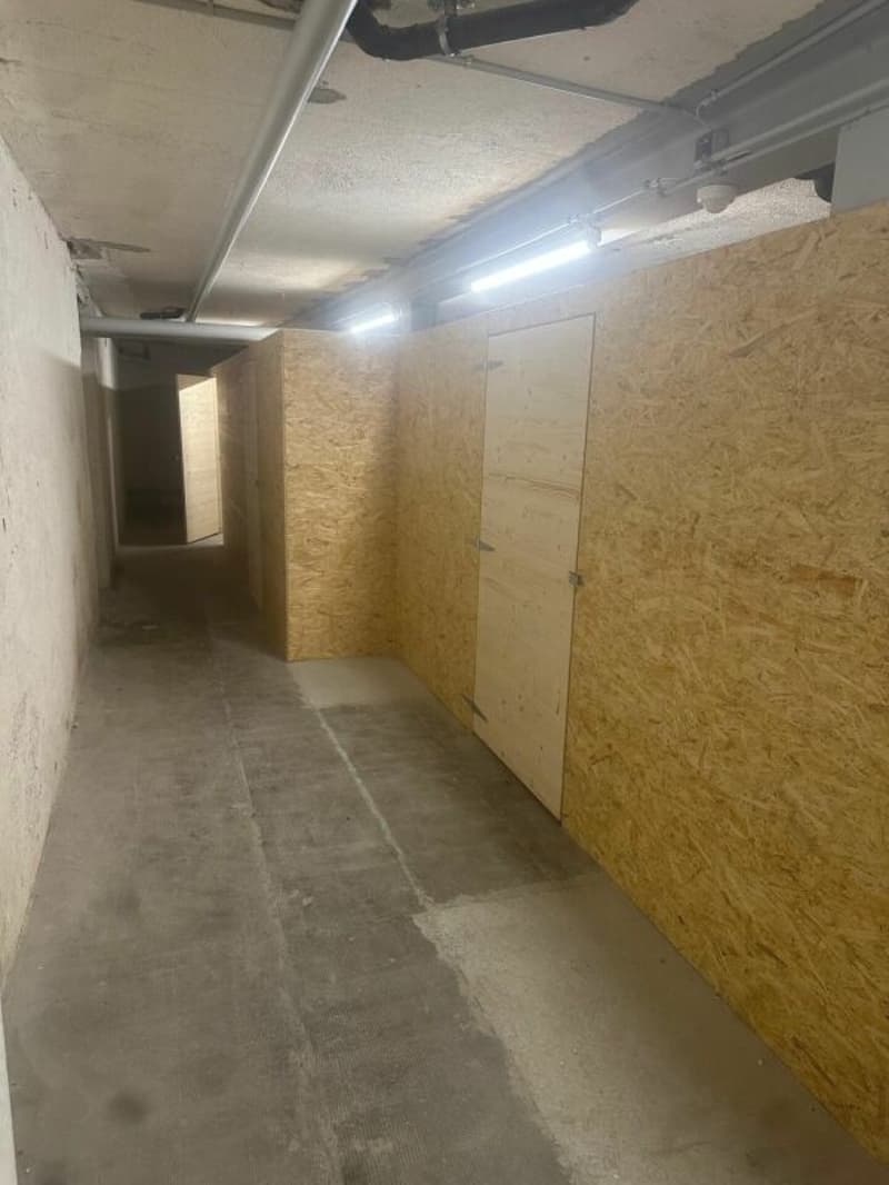 Surfaces de stockage de 15 à 25 m2 en plein centre-ville de Delémont (3)