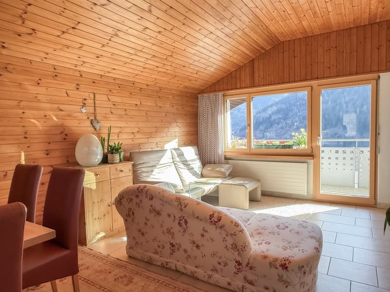 zentrale 2.5-Zimmerwohnung mit Weitblick (5)