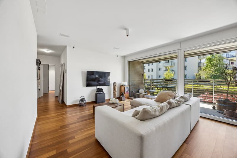 High-quality 3.5-room apartment with balcony in Rümlang for sale (4)