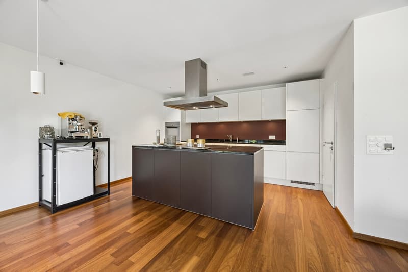High-quality 3.5-room apartment with balcony in Rümlang for sale (1)