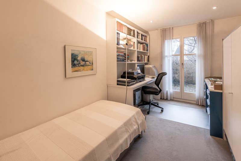 Grosszügige 3.5-Zimmer-Gartenwohnung an ruhiger Lage in Jonen (10)