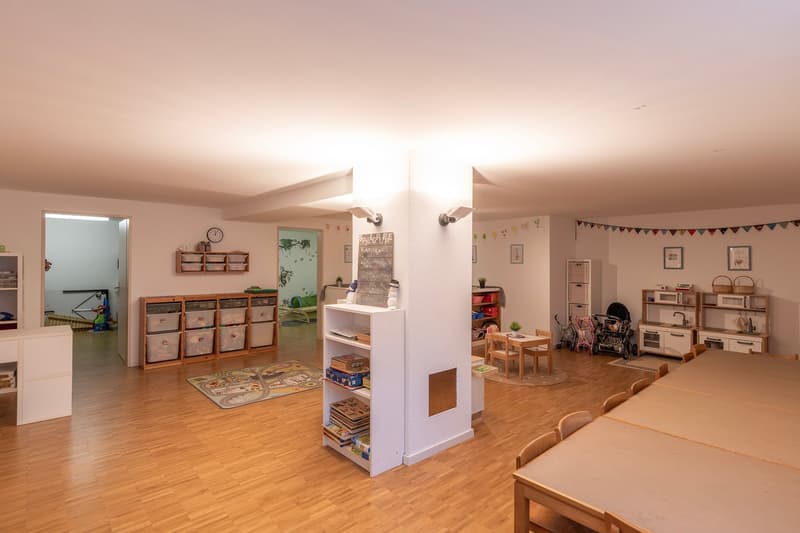Grosszügige 3.5-Zimmer-Gartenwohnung an ruhiger Lage in Jonen (13)