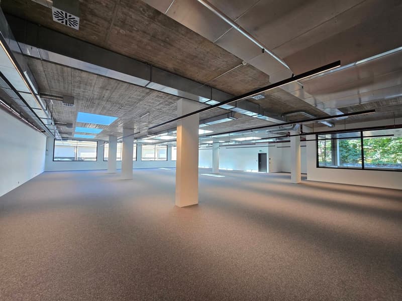 LA LAC TOWER : 3 luxueux bureaux neuf et 3 dépôts à vendre (5)