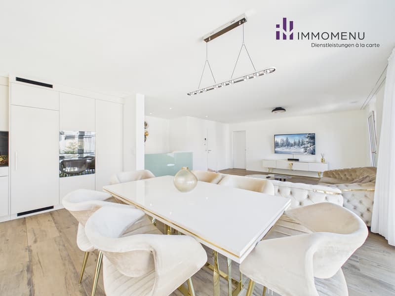 Moderne 4.5-Zimmer-Maisonettewohnung mit Süd-Garten und Bergsicht (3)
