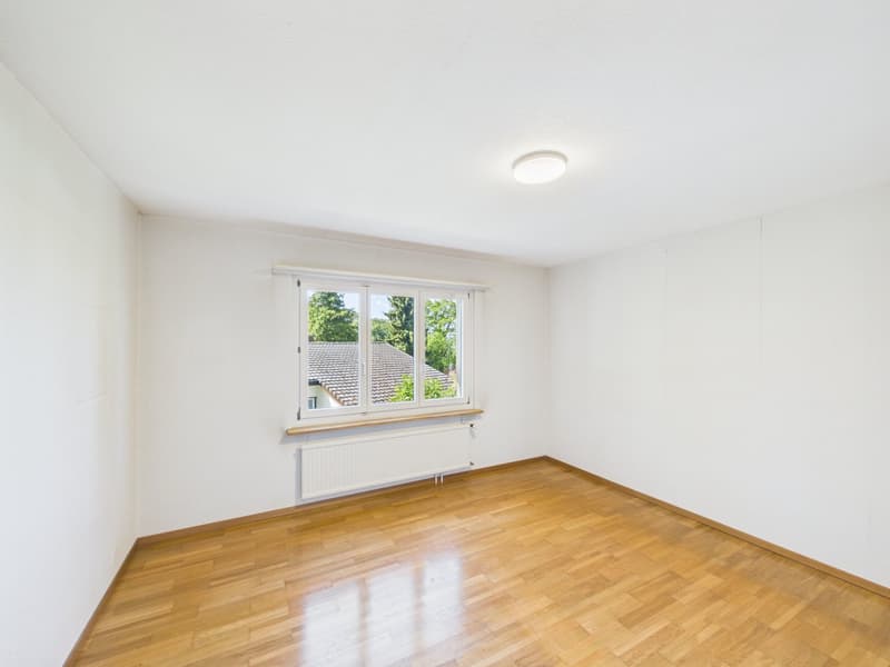 Freistehendes Einfamilienhaus mit Charme, Ruhe und attraktivem Entwicklungspotenzial (8)