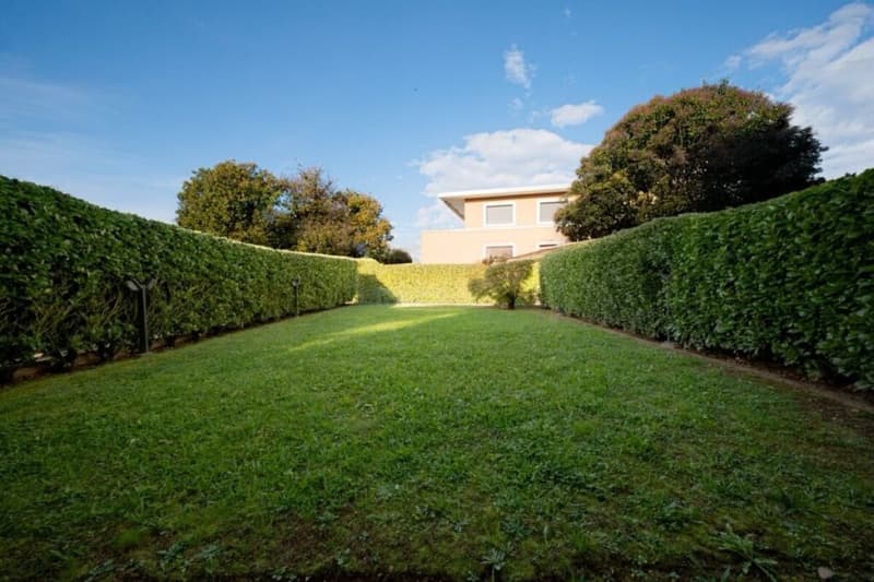 Appartement duplex spacieux avec grand jardin et confidentialité maximale à Montagnola – Collina d’Oro (3)