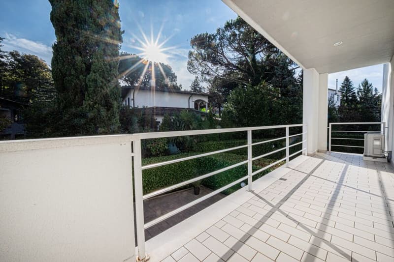 Appartement duplex spacieux avec grand jardin et confidentialité maximale à Montagnola – Collina d’Oro (10)