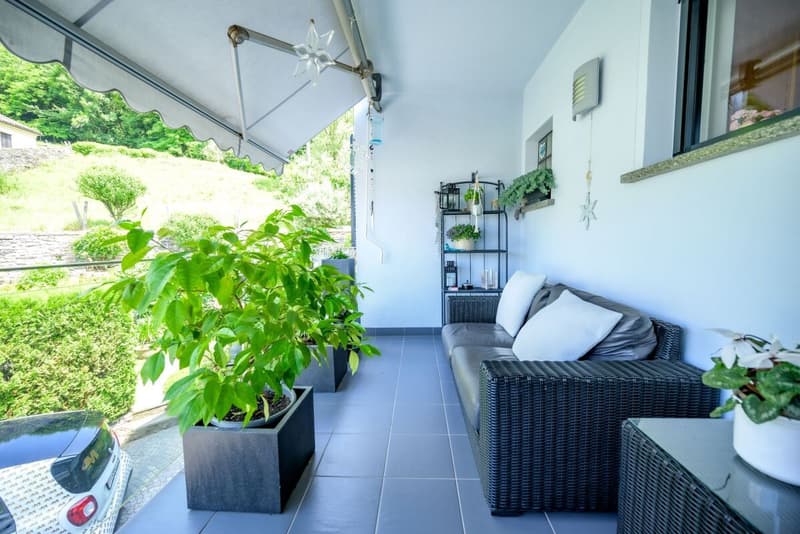 Splendida casa unifamiliare con possibilità di divisione in due appartamenti, immersa nella natura (12)