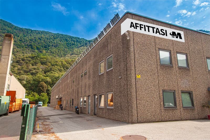 Industrial area with parking spaces (3)