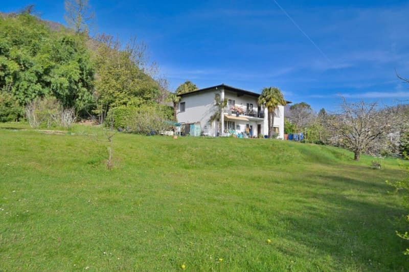 Large building land in a beautiful location (6)