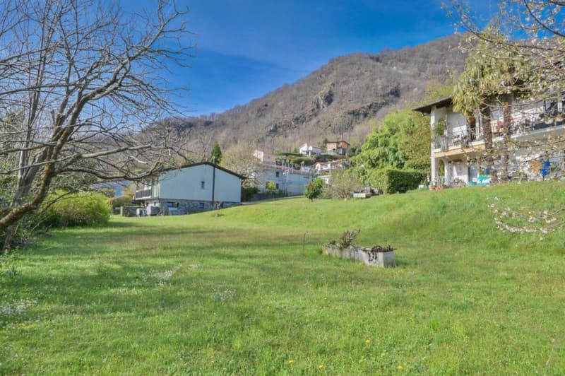 Large building land in a beautiful location (7)