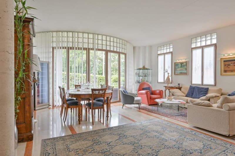 Appartement avec grand jardin dans une maison à deux familles dans un emplacement très recherché (4)