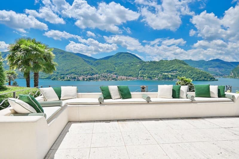 Stunning villa with Mediterranean charm, swimming pool and fantastic lake views (2)