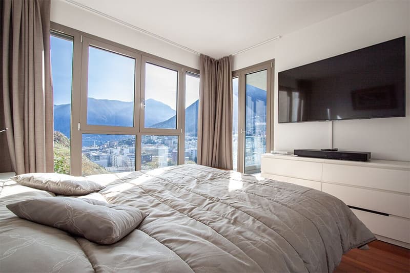 Moderno appartamento con vista lago in zona tranquilla (5)