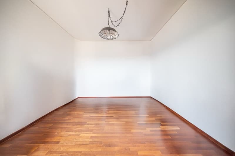 Appartement confortable avec deux balcons et parking couvert (5)