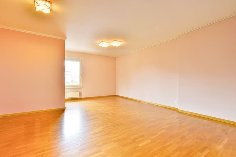 Renommierte Wohnung in Wohngegend (4)