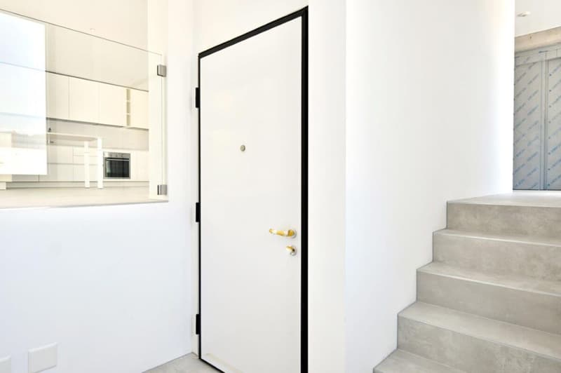 Penthouse with Large Terraces in a New Residential Development (10)