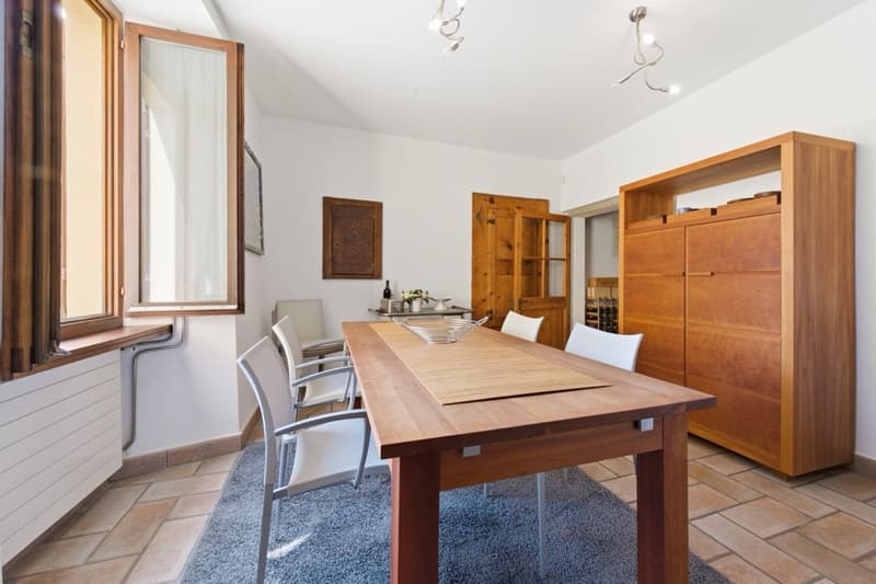 Charmantes, vollständig renoviertes Dorfhaus in Lugano-Ruvigliana (2)