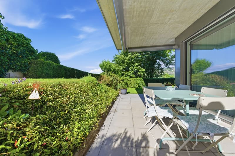 Modern and welcoming with a spacious private garden. (2)